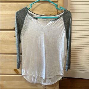 American Eagle Women’s 3/4 Length Sleeve Baseball Tee